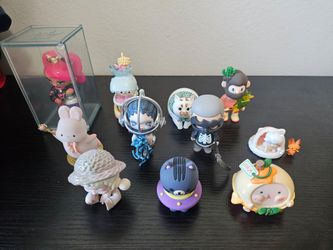 Figurines