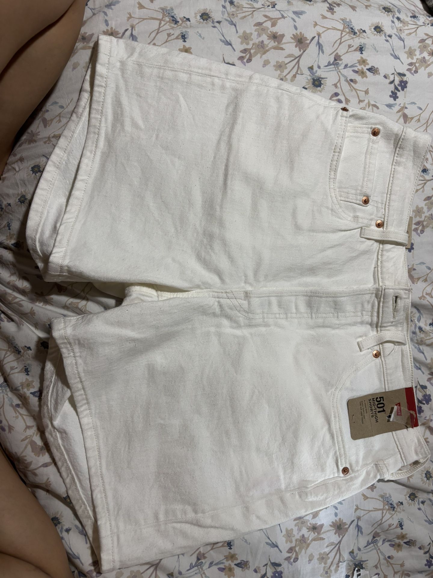Levi Shorts 