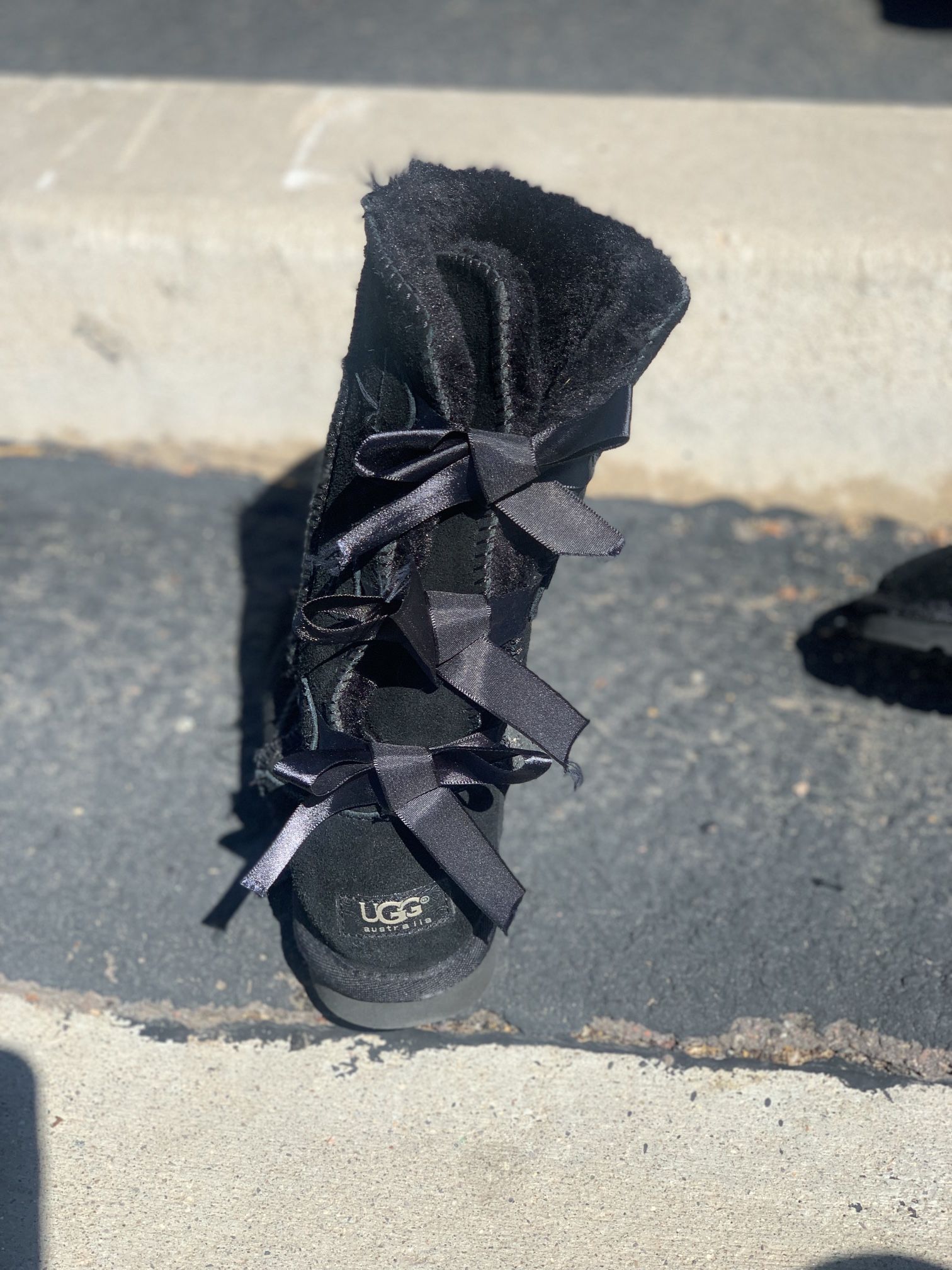 Black Uggs
