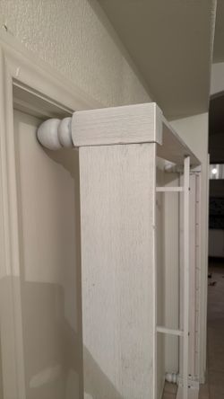 King bed frame new