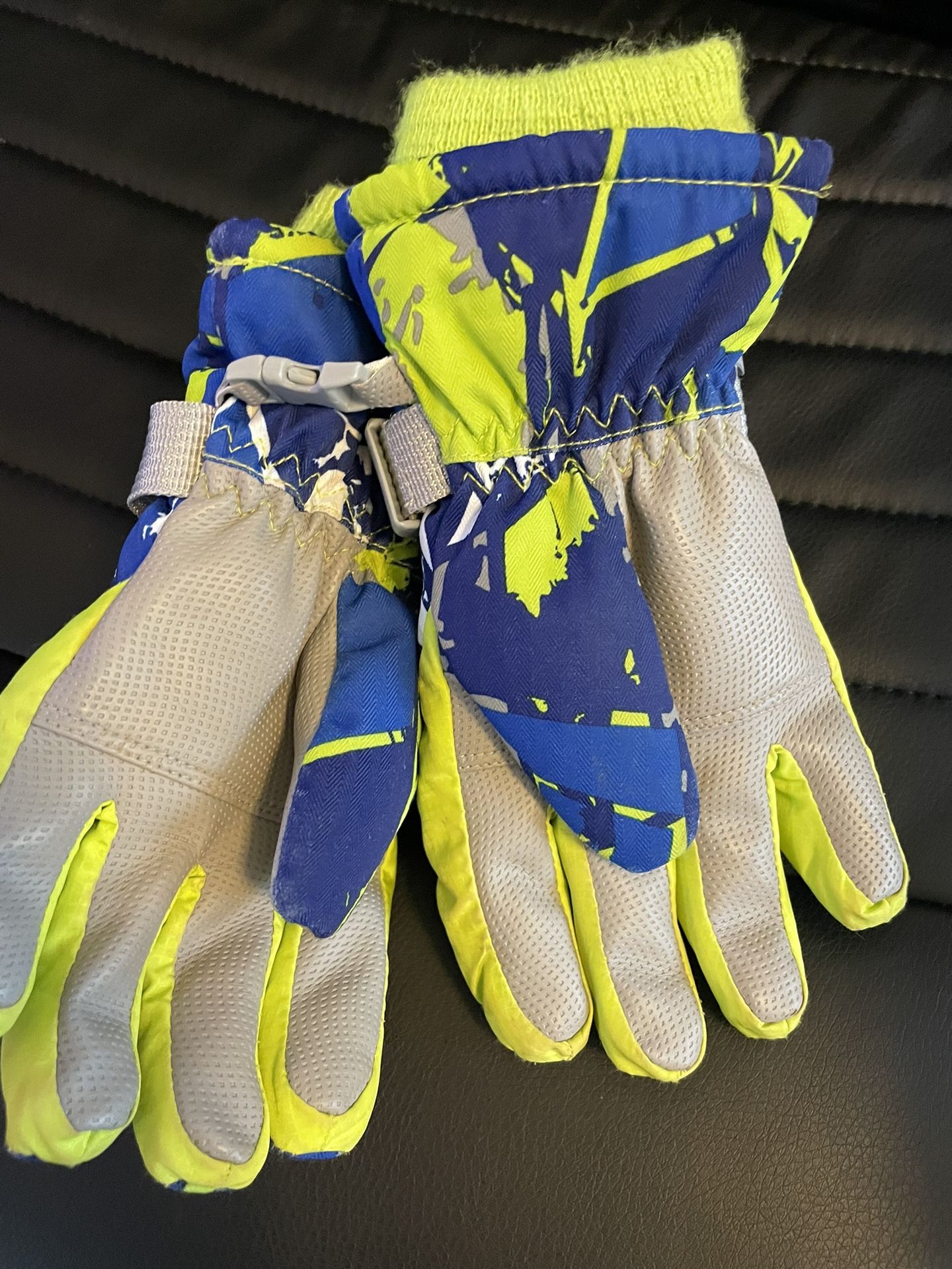 Little Boys Snow Gloves