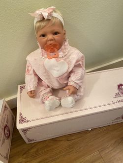 Lee Middleton original dolls