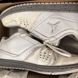 Jordan 1 Retro Low Men Size 8.5