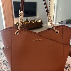 Michael Kors Purse And Wallet Never Used