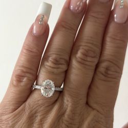 NEW! 3.27CT Oval Cut, Genuine Moissanite Gemstone Engagement Ring, Please See Details 💕