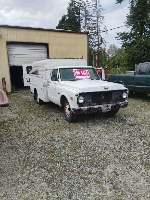 1970 C30 Chevy 1 Ton Utility Truck 307 Camaro Motor 50,000 Miles