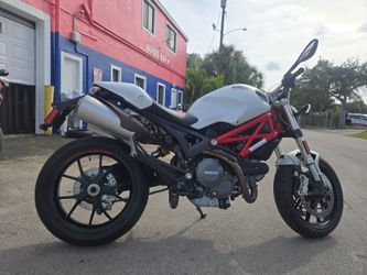 2011Ducati Monster 796cc