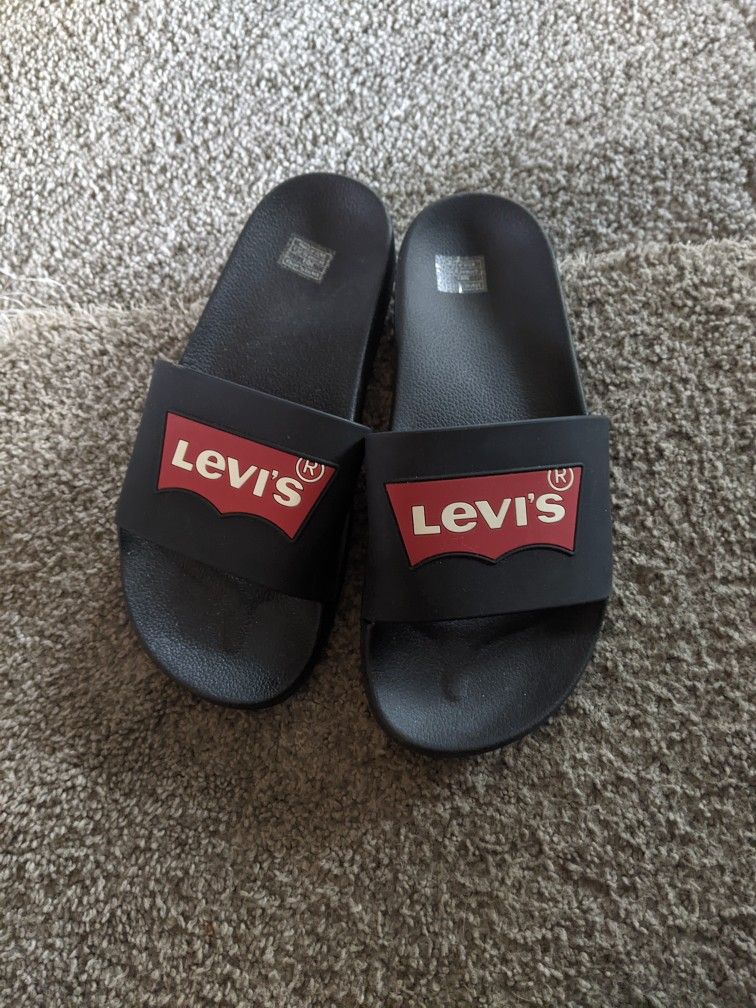 Levi's Slip One