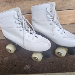 Roller Skaates