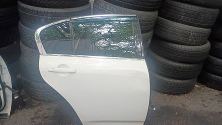 Rear left door driverside infiniti