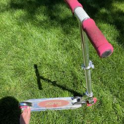 Pink Razor Kids Scooter 