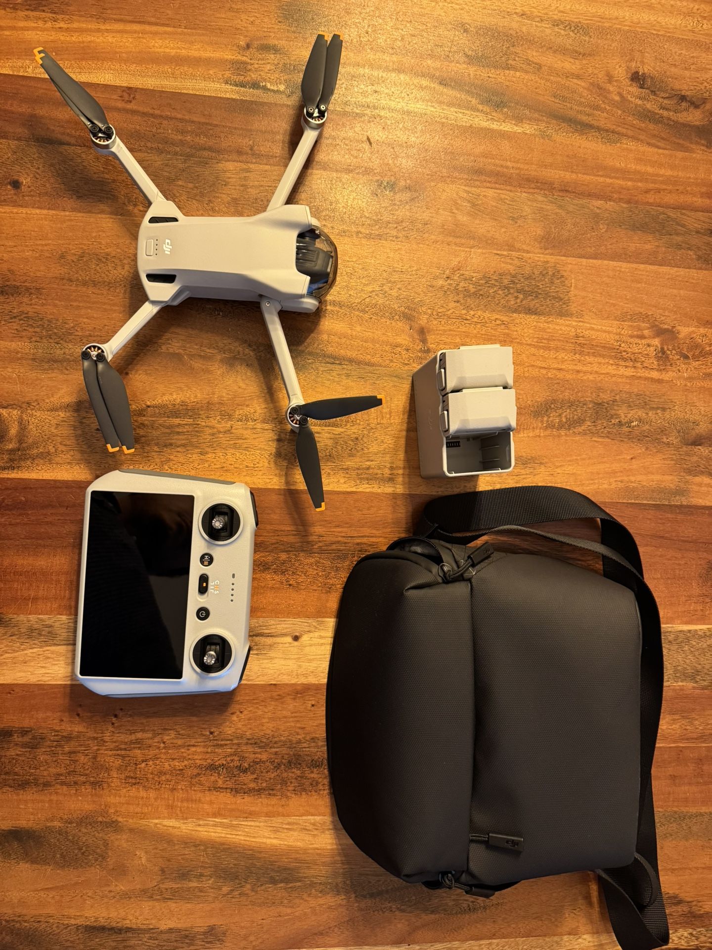 DJI Mini 3 Fly More Combo 