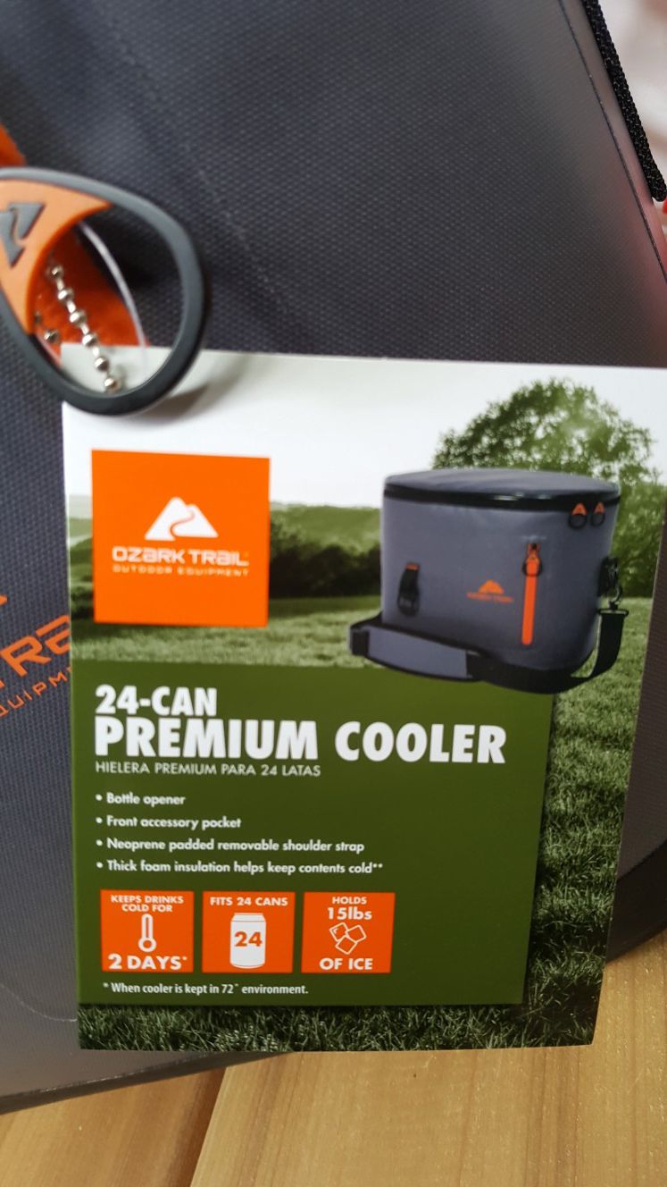 OZARK TRAIL 24 CAN COOLER for Sale in Marysville, WA - OfferUp