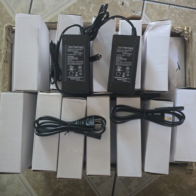 ELECTRIC SCOOTER ( CHARGER )