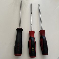 Snap-on Screwdriver Set With Red/black Handles 