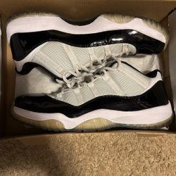 Air Jordan 11 Retro Low Concords 