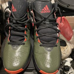 Men Adidas Shoes 
