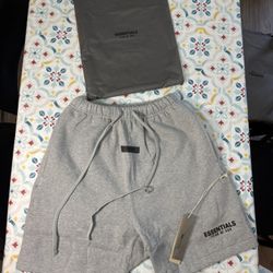 Essentials Fear Of God Shorts “Dark Oatmeal”  Size M