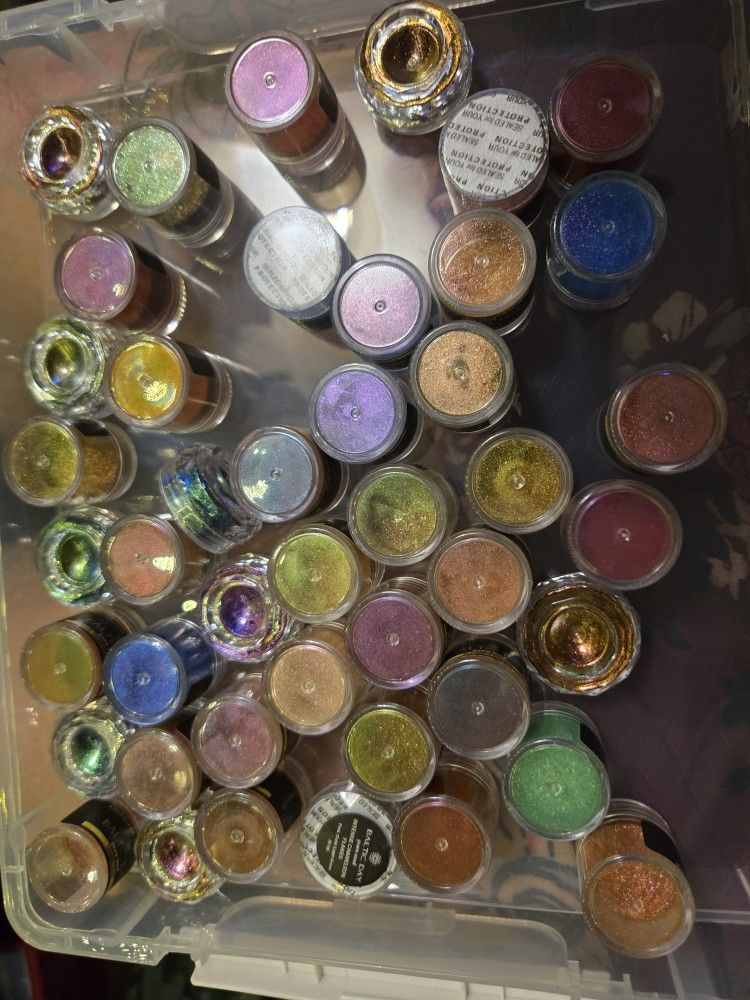 Mica Powders And Pigment Paste