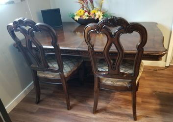 Dining table ( wood)