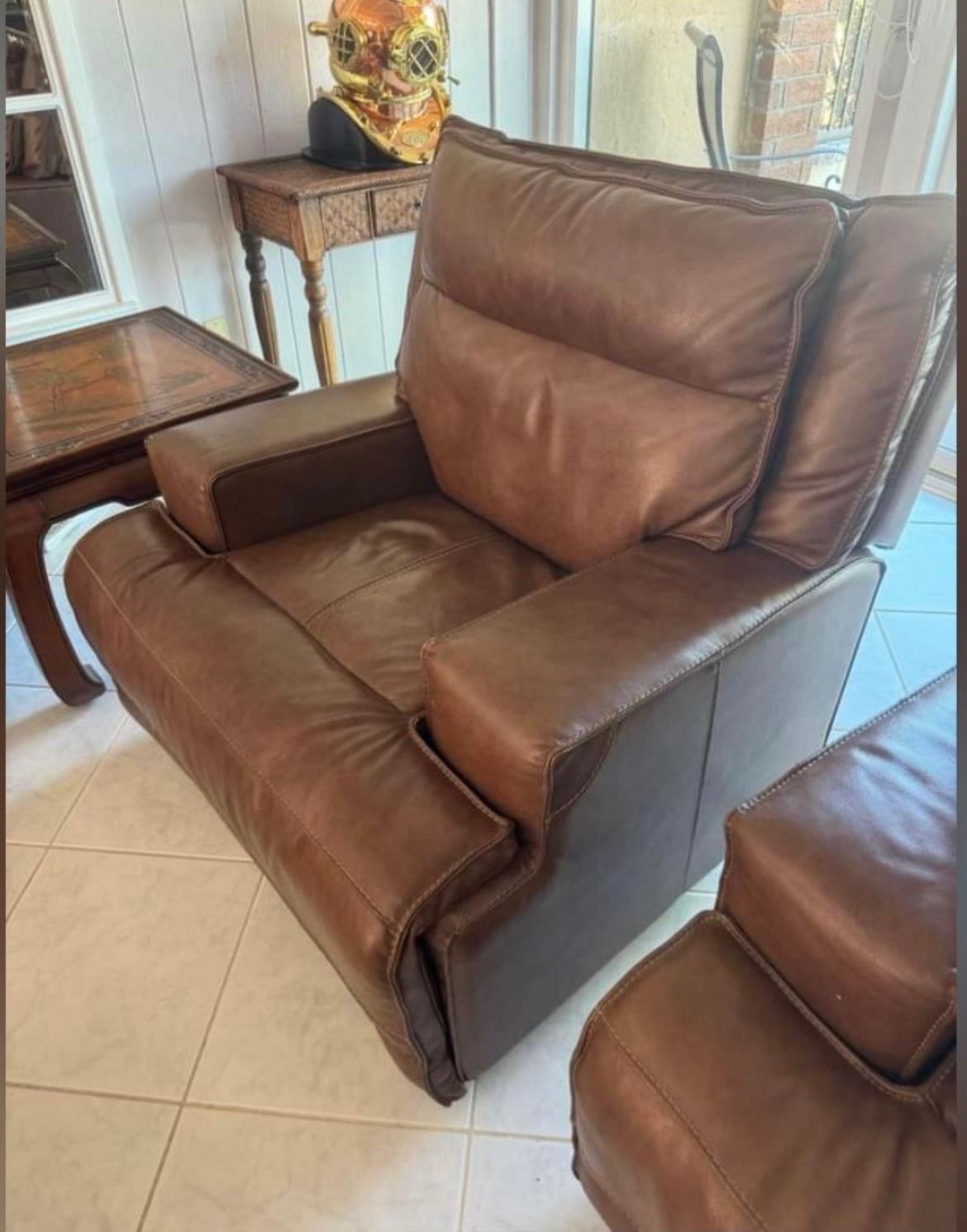 2 Matching Wide Electric Leather Rocker Chairs Recliner
