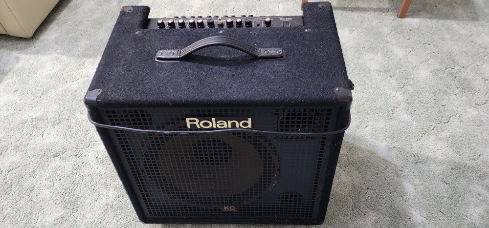 Roland Keyboard Amp KC 550