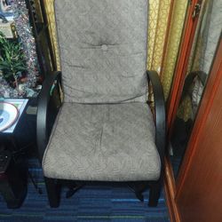 Chair Lounger The Back Rest Drops All The Way Down It Can Be Adjust On The Back