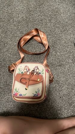 Disneyland / Disney purse chip and dale