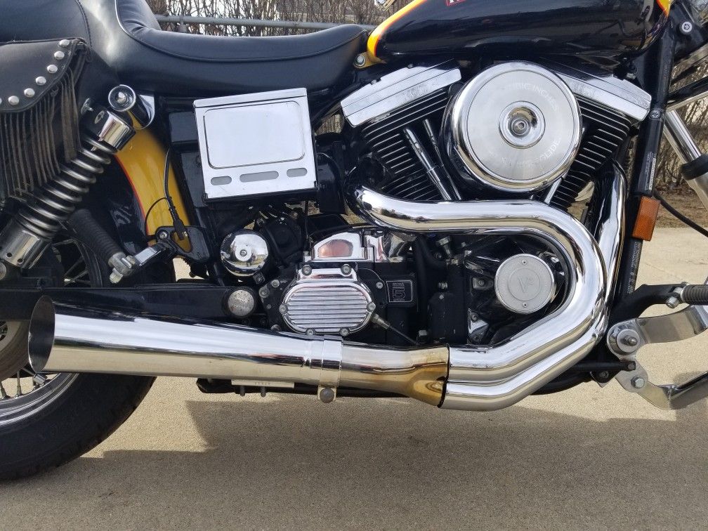 Hooker Tuned Flow 2 into 1 Exhaust For Harley Dyna