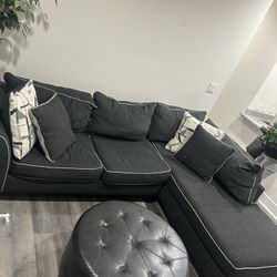 Sectional couch