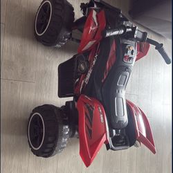 Carrito.    Eléctrico.   Para   Ninos  Prácticamente  New