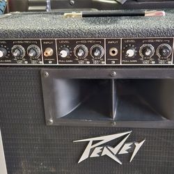 Peavey KB 300 Keyboard Amplifier 