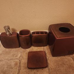 Bathroom Accessories  Ceramic 