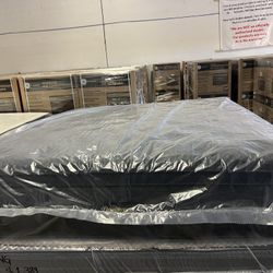 King Mattress Beautyrest Black Series 3 Soft Pillowtop 