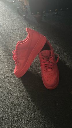 Red Nike Air Force 1