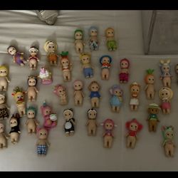 Sonny Angel’s collectibles 👼👶🏻 👶🏻👶🏼 hmu with offers!