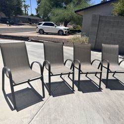 4 Paatio chairs With Cushions