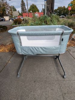 Dream on Me bedside beside sleeper bassinet co sleeper cosleeper