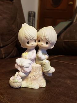 Precious Moments "Love One Another" Excellent Condition - Bow Mark