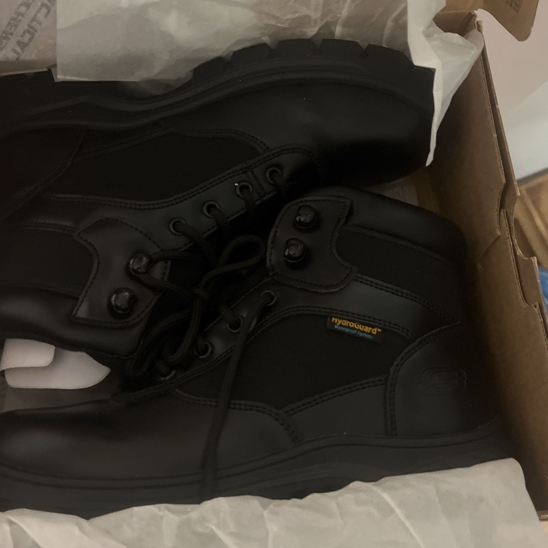 Skechers Tactical Men’s 7.5 Black Boots