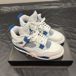 Jordan 4 Military Blue - Size 10.5