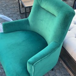 accent chair