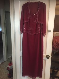 Burgundy party dress large