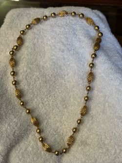 VINTAGE COSTUME JEWELRY