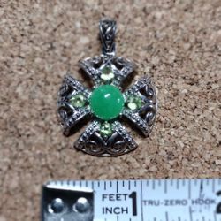 Beautiful .925 Pendant Enhancer With Peridot And Jade