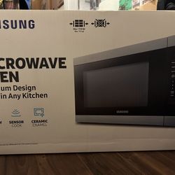  1.9 cu. ft. Countertop Microwave Oven with Sensor Cook, Eco Mode, Auto Defrost, LED Display, 950 Watts of Power, 10 Power Levels and Child Lock: Stai