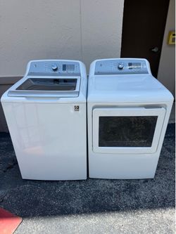 Washer and dryer good condition everything works fine