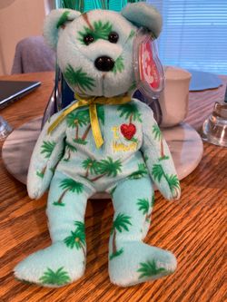 Mint condition I love Hawaii Beanie Bear