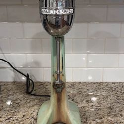 Vintage Hamilton Beach Milkshake/Malt Blender/Mixer