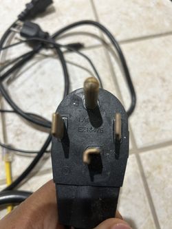 Electric Dryer, Plug, And Ventless Dryer Box